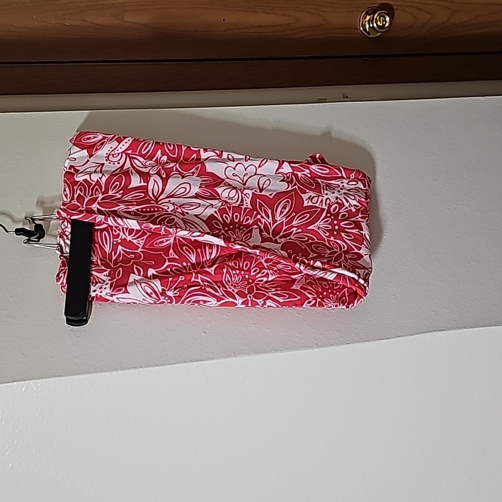 TC2 lularoe pink and white floral leggings.